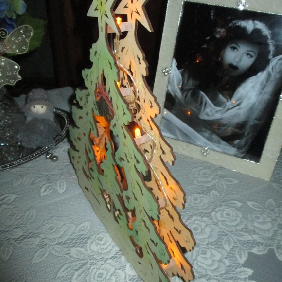 German Collectable Wooden Christmas Tree - Picture 4 of 11